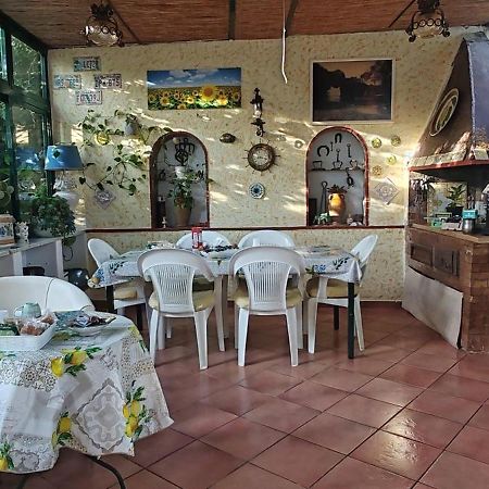 Villa Dei Fiori B&B カプリ エクステリア 写真